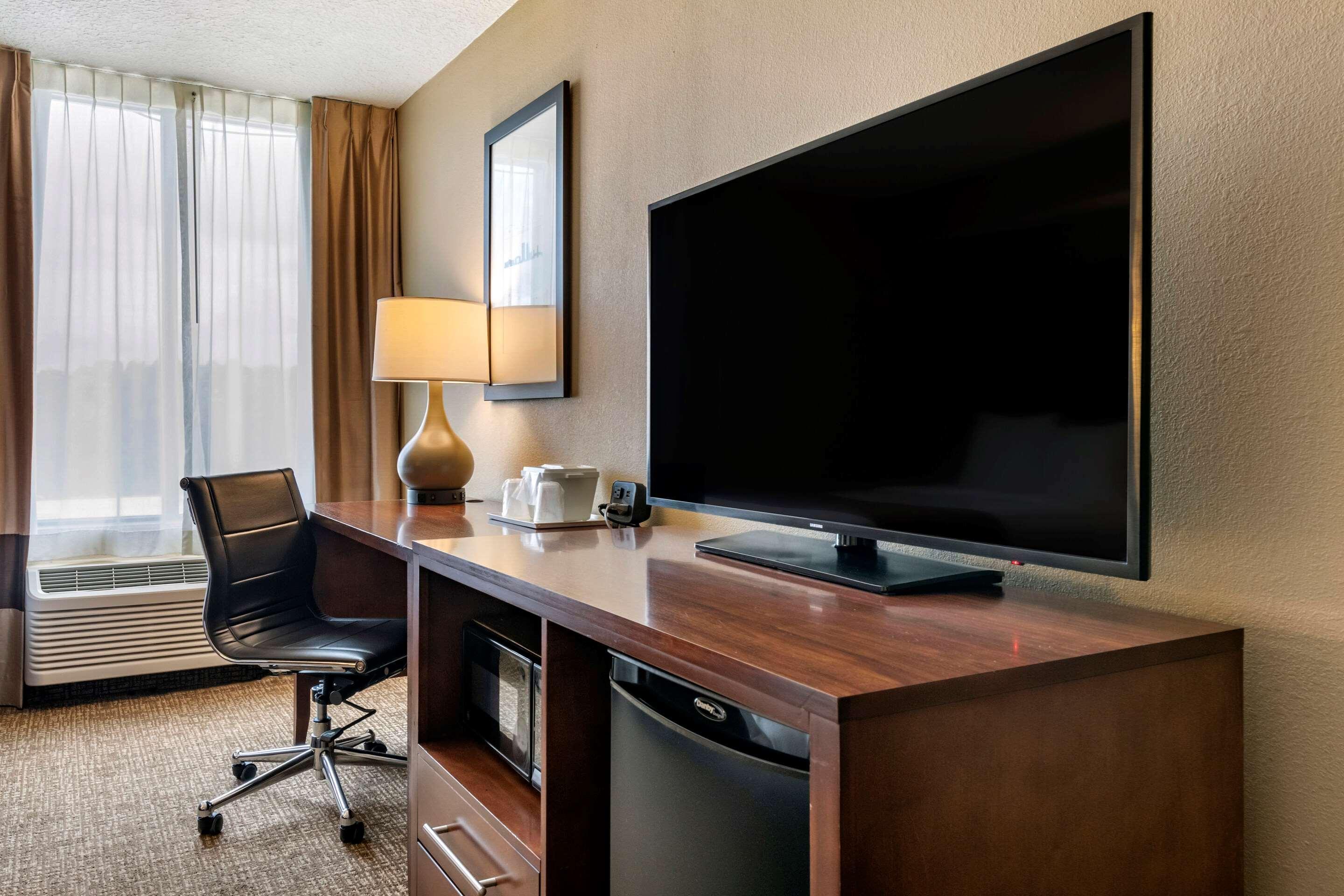 Comfort Suites Baymeadows Near Butler Blvd Jacksonville Kültér fotó