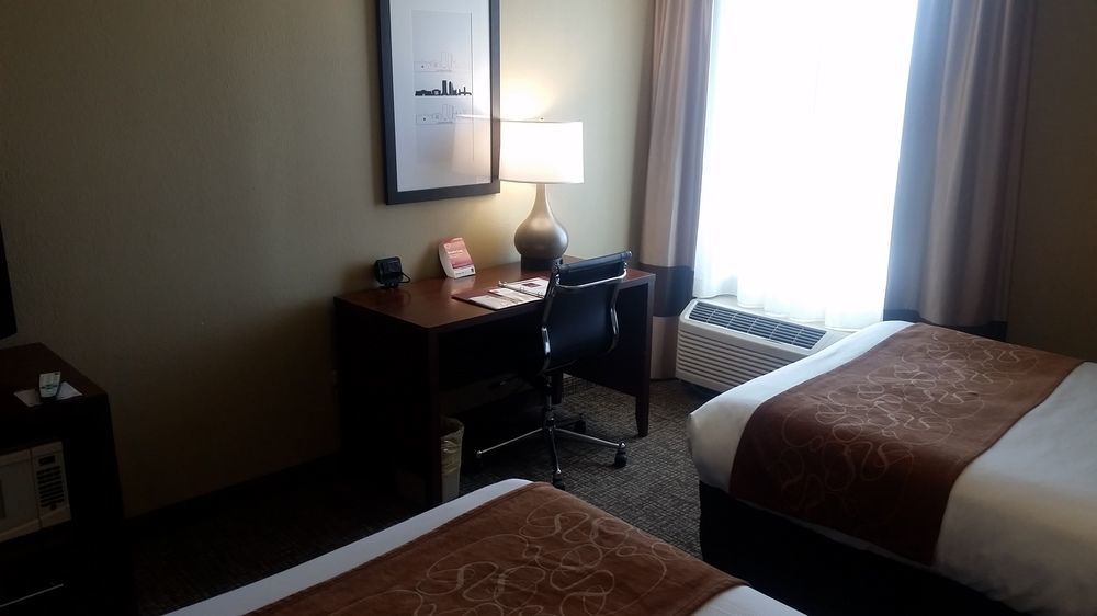 Comfort Suites Baymeadows Near Butler Blvd Jacksonville Kültér fotó